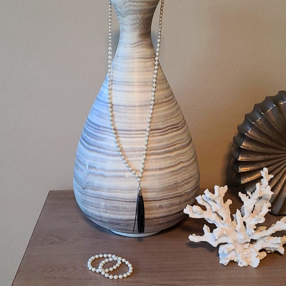 WHBM long necklace with bracelets